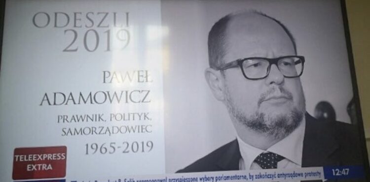 Czy TVP Info pominęło prezydenta Adamowicza?