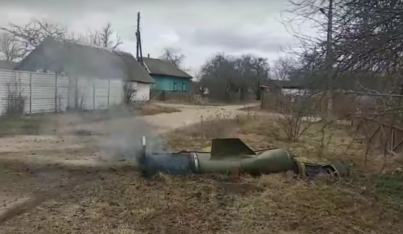 Toczka-U we wsi Desnyanka