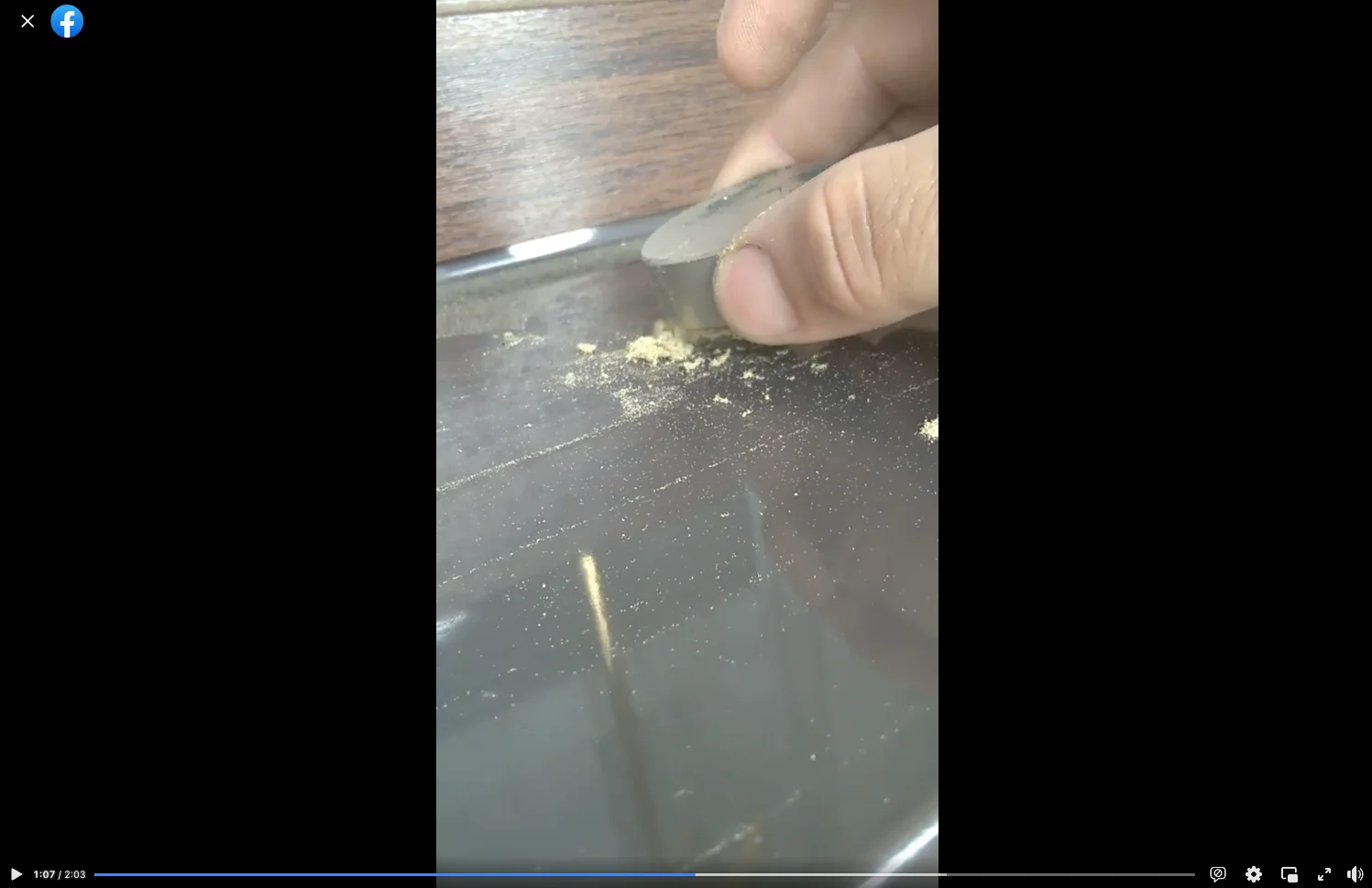 Przyciaganie pyłu magnesem