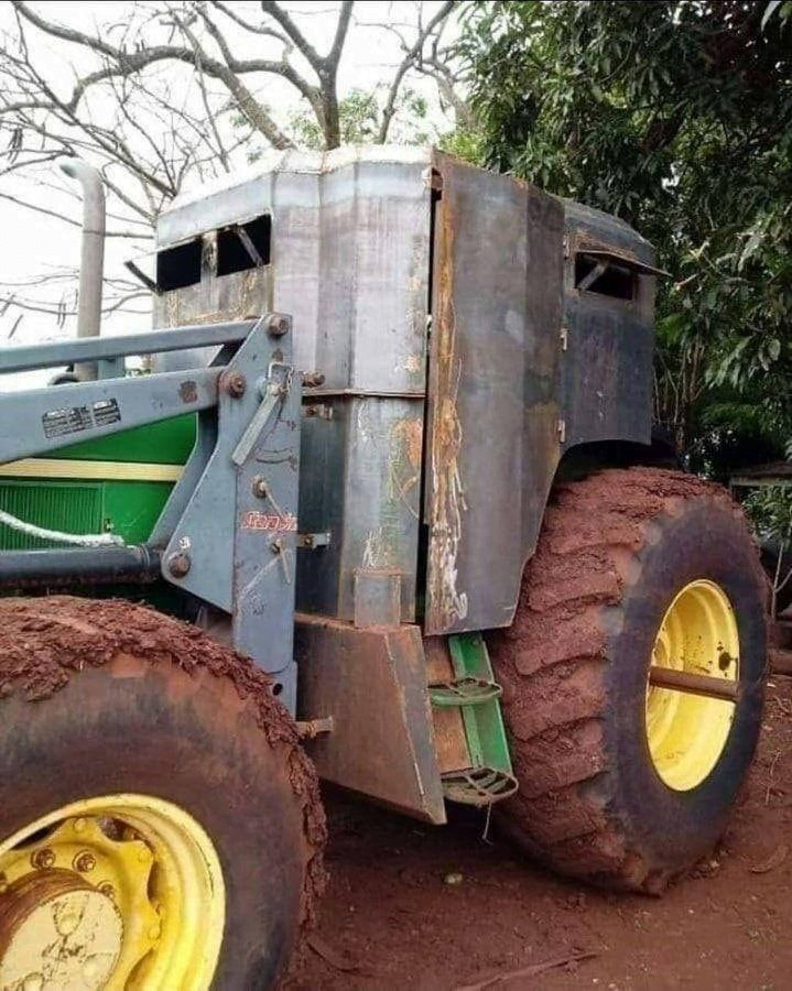 Opancerzony traktor