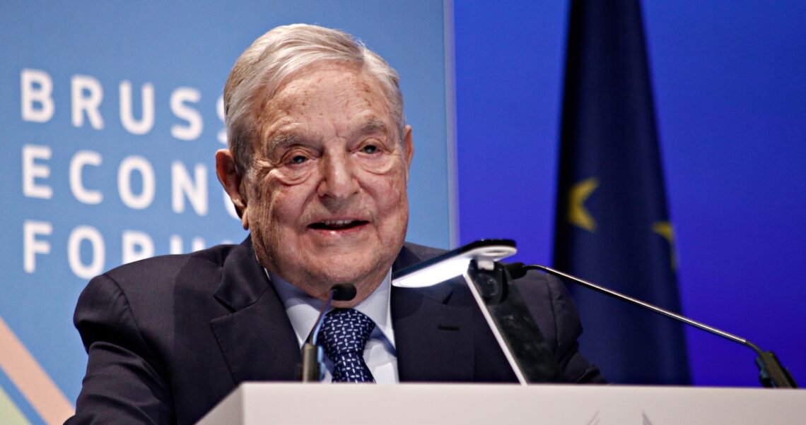 George Soros wciąż żyje. Nigdy też nie współpracował z nazistami