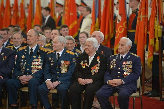 Rosyjscy weterani II Wojny Światowej, 2015. Kremlin.ru, CC BY 3.0